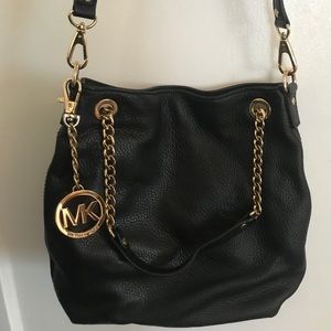 Michael Kors Jet Set Chain Medium Shoulder Tote